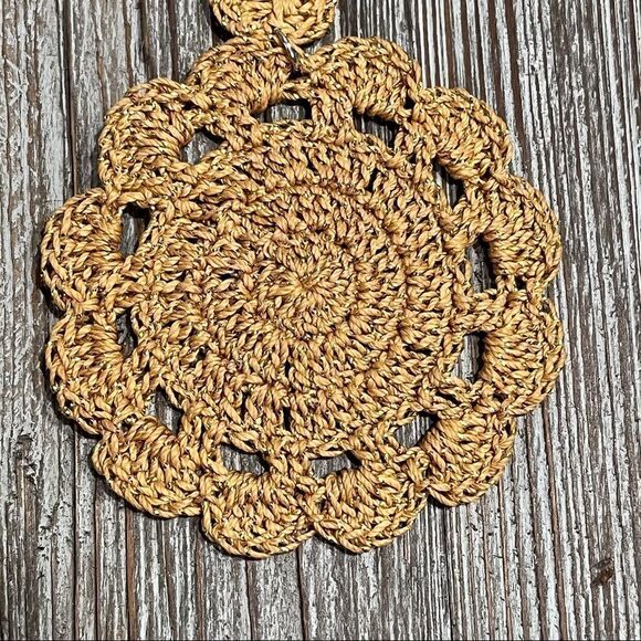 Hand Crafted Crochet Petal Pop Fish Hook Earrings Gold Dainty - Picture 6 of 13